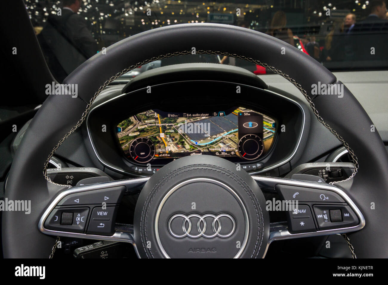 Ginevra, Svizzera - 1 Marzo 2016: Audi R8 auto sportiva interno vista dashboard presso la 86Geneva International Motor Show. Foto Stock