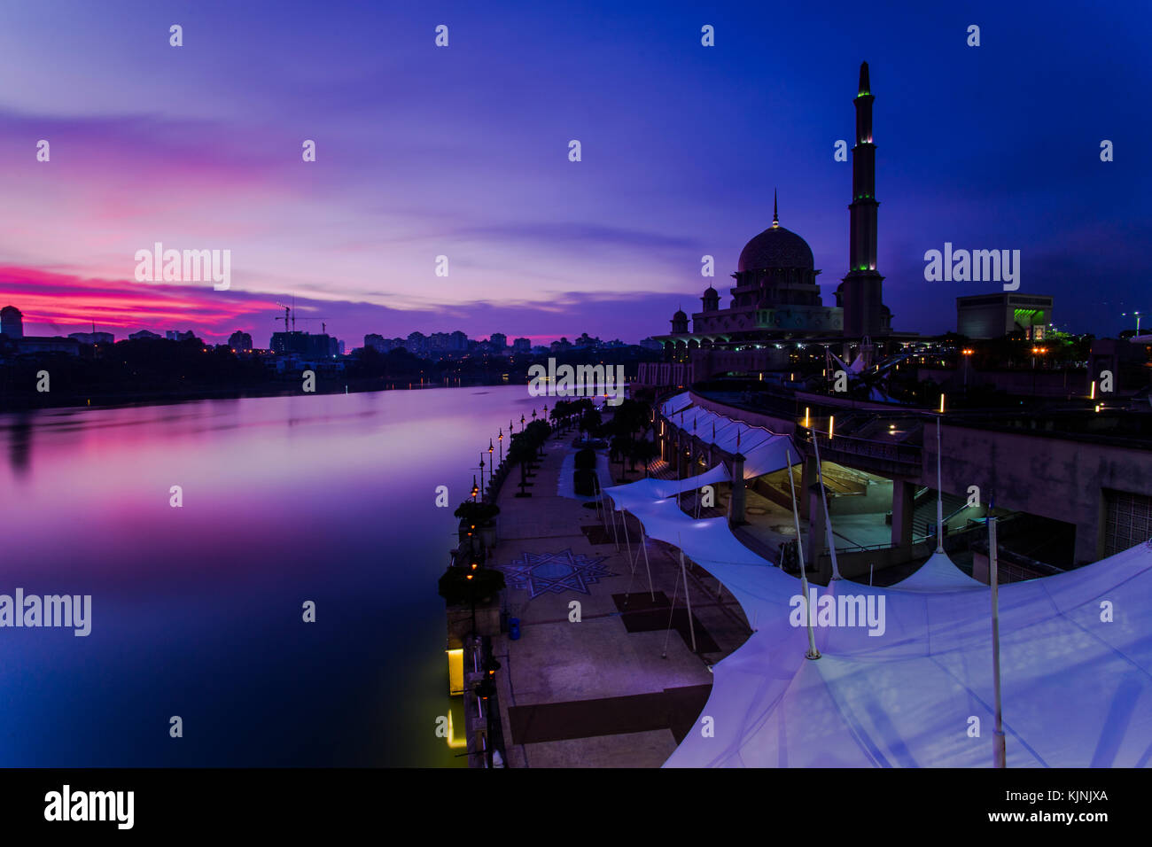 Tramonto al putra moschea, putrajaya, Malaysia Foto Stock