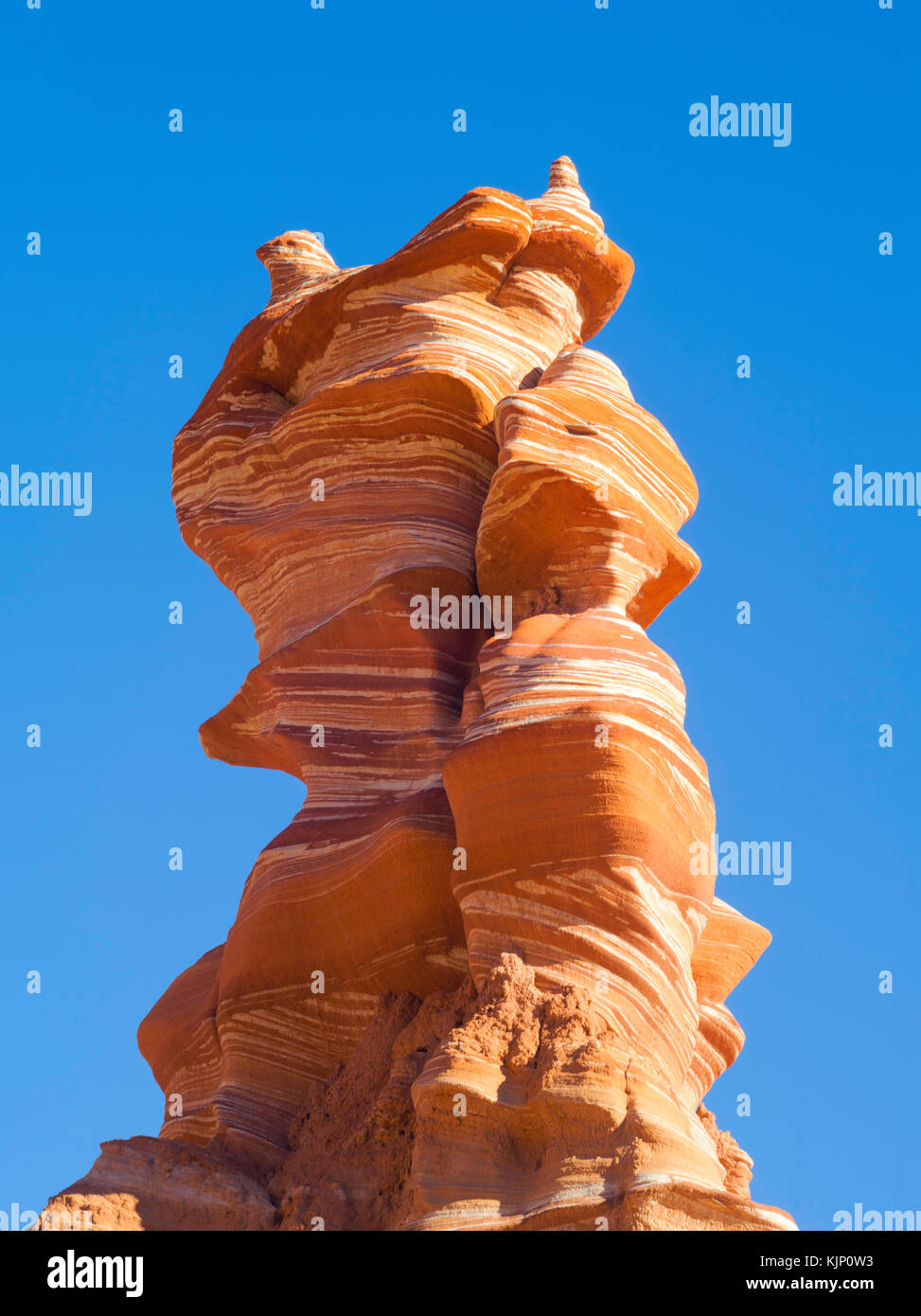 Vista la mattina del Hopi Clown, un Moenave formazione di arenaria nella Adeii Echii scogliere di Coconino County, Arizona. Foto Stock