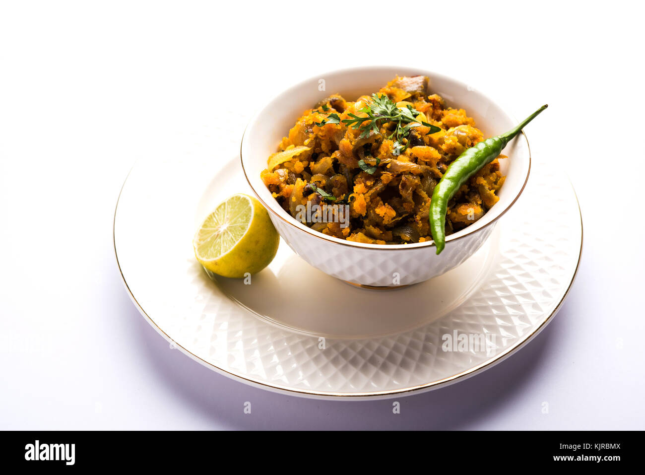 Bhakar zunka pithla o pitla, popolari ricette vegetariane da india Foto Stock