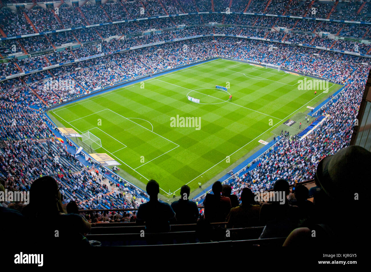 Real Madrid - Getafe partita di calcio, Santiago Bernabeu Stadium. Vista notturna. Madrid, Spagna. Foto Stock