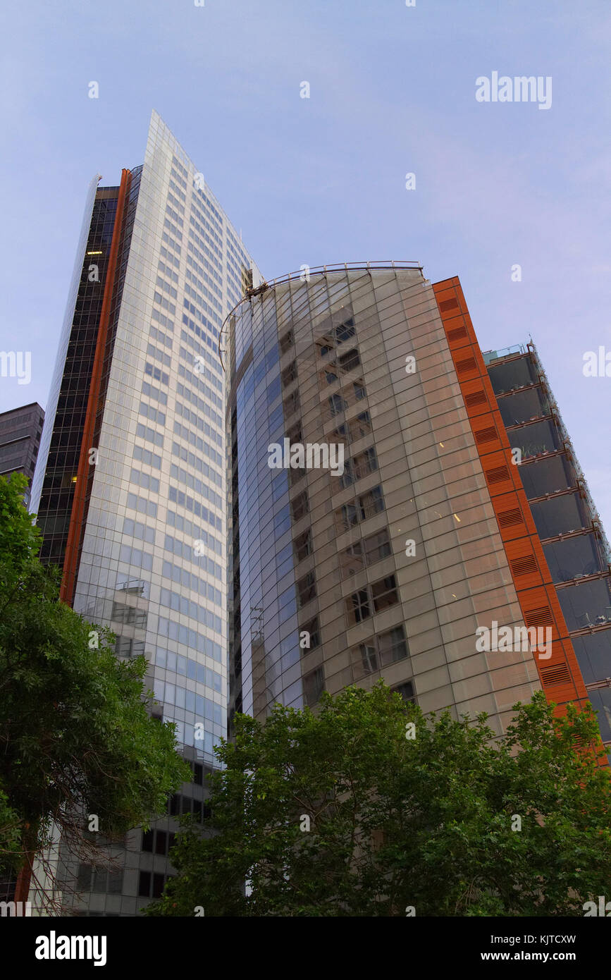 Aurora è il nome comune di Renzo Piano del pluripremiato ufficio torre e blocco residenziale su Macquarie Street a Sydney, in Australia. Foto Stock