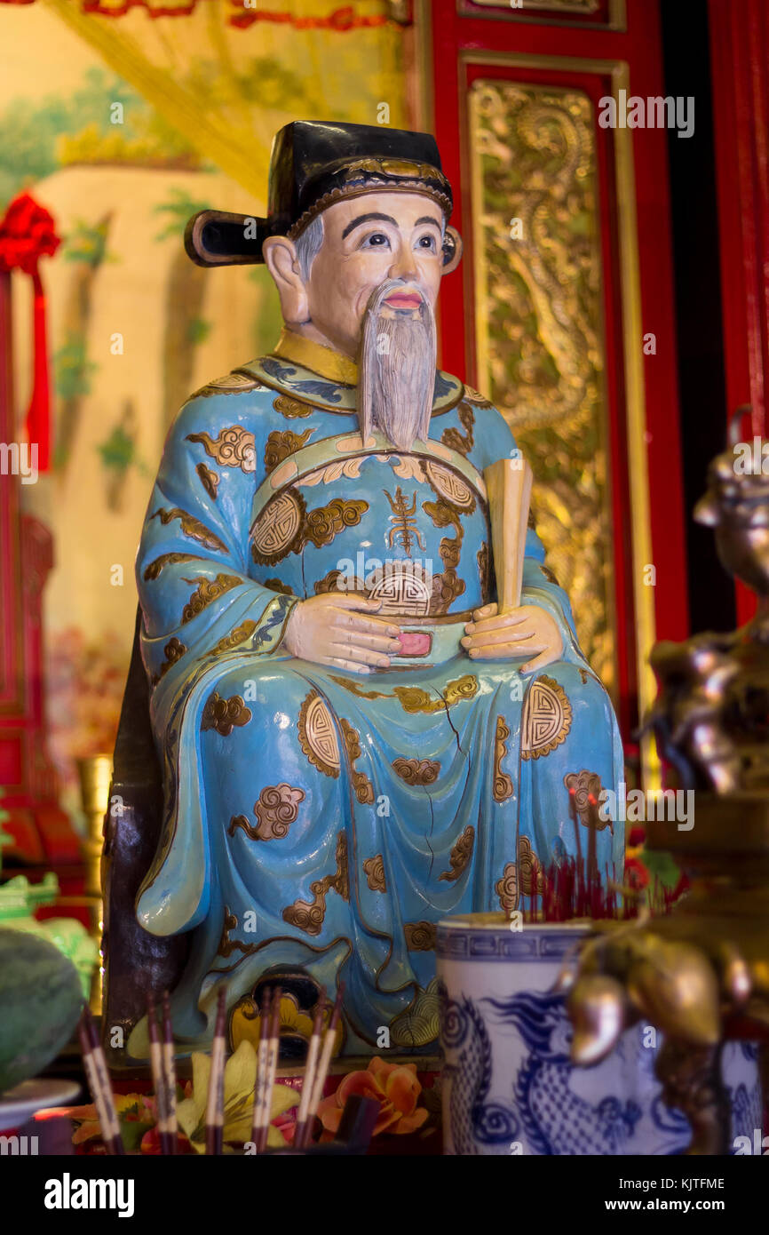 Statua di Confucio nel tempio cinese Foto Stock