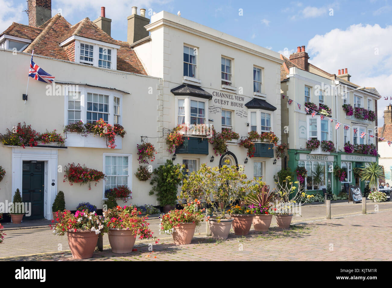 Vista canale Guest House, Beach Street, trattare, Kent, England, Regno Unito Foto Stock