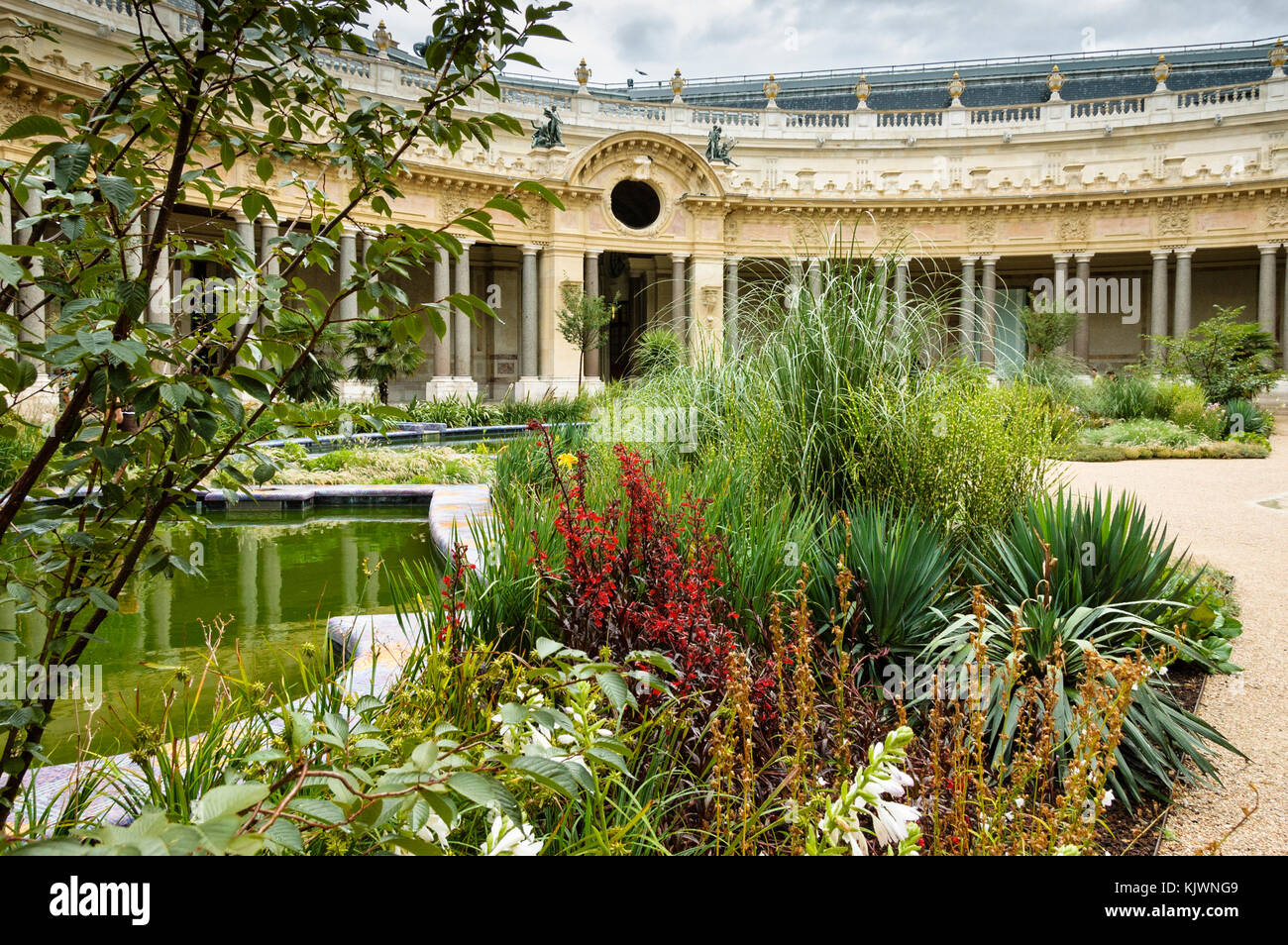 Cortile Centrale giardini del Petit Palais Musée des Beaux-Arts de la Ville de Paris, Paris, Francia. Foto Stock