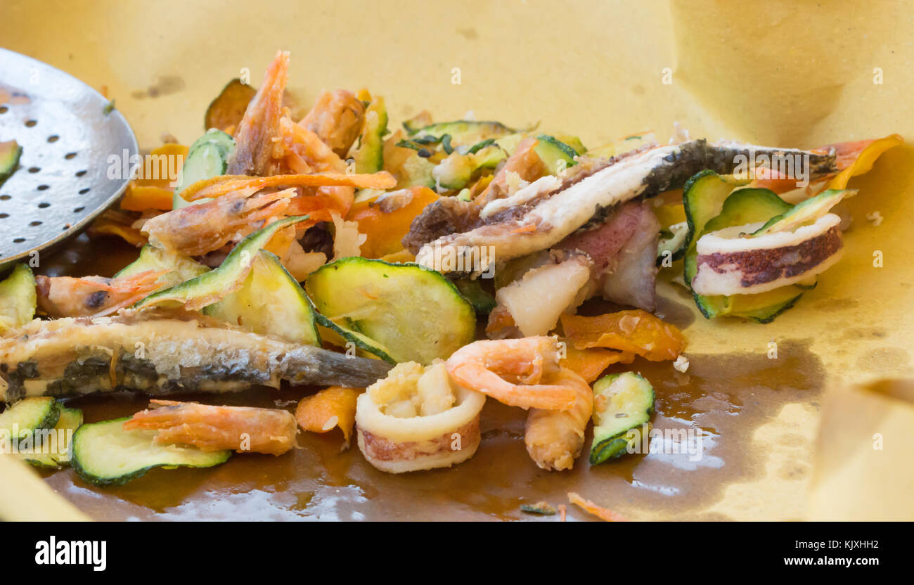 Mixed Seafood Plate Immagini Mixed Seafood Plate Fotos Stock Alamy