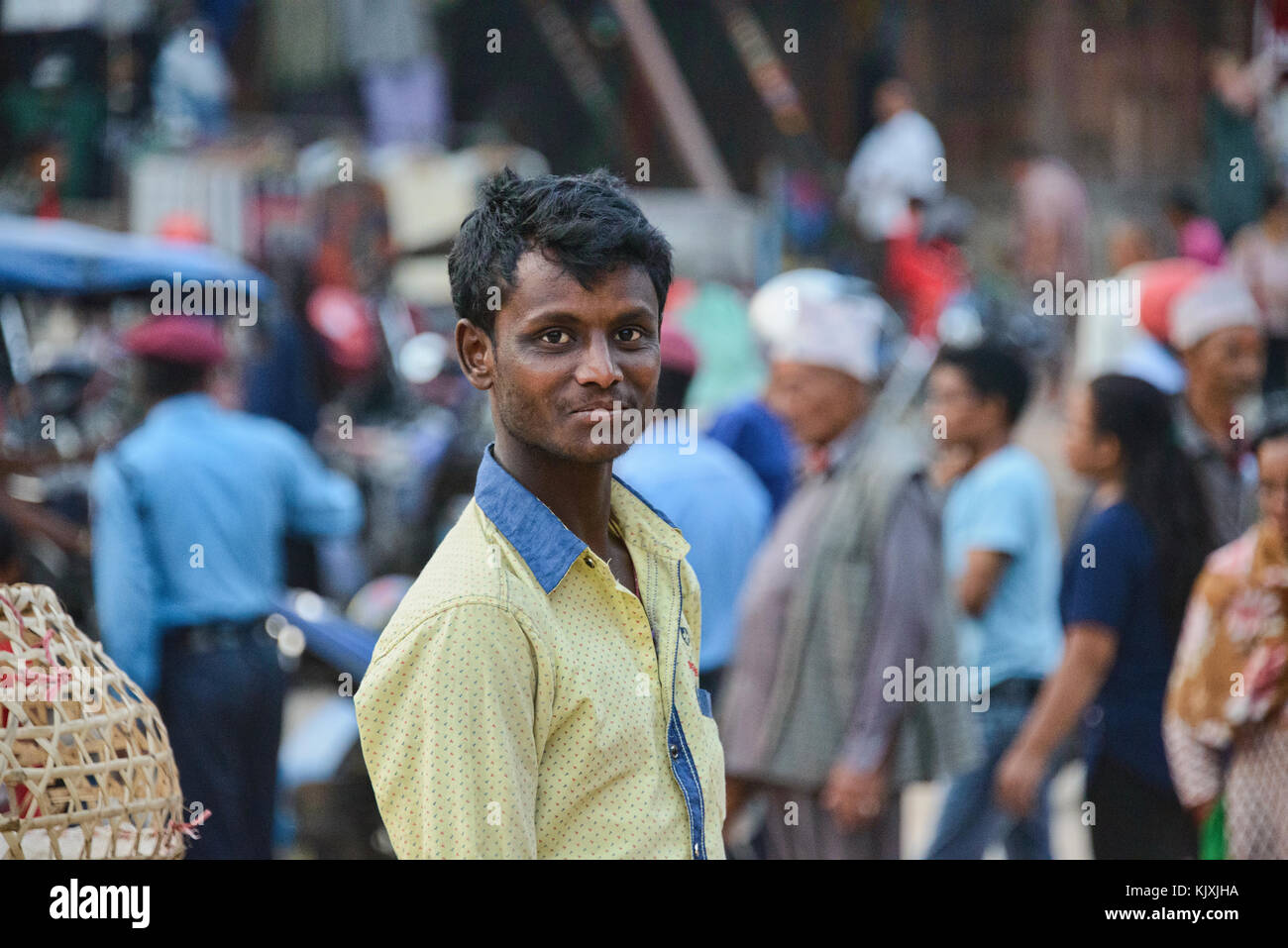 Ritratto di un venditore in Piazza Taumadhi, Bhaktapur, Nepal Foto Stock
