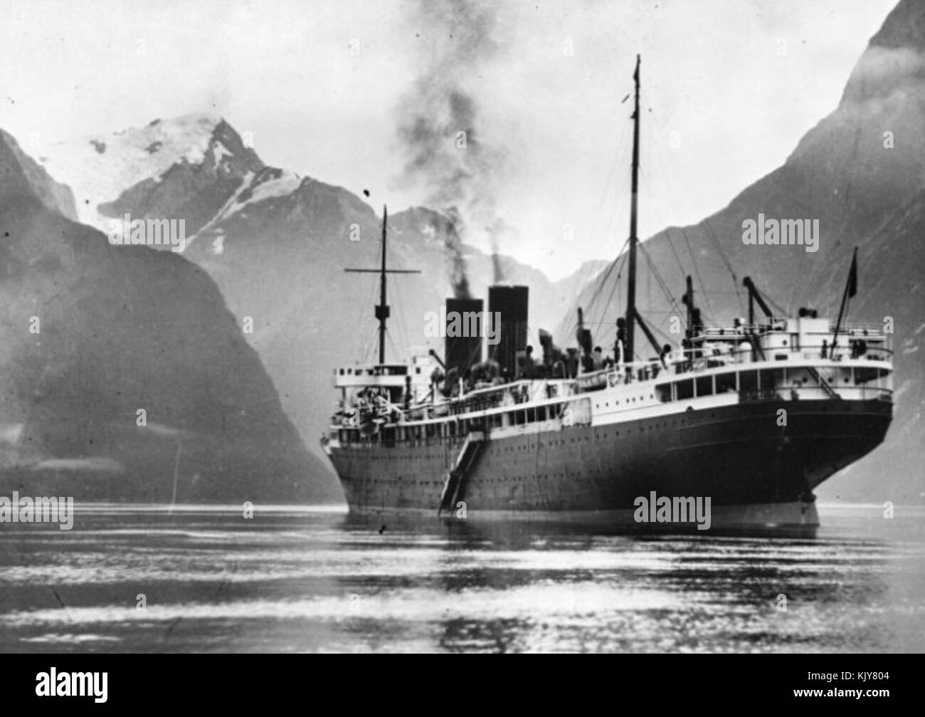 Monowai in Milford Sound Feb 1933 Foto Stock