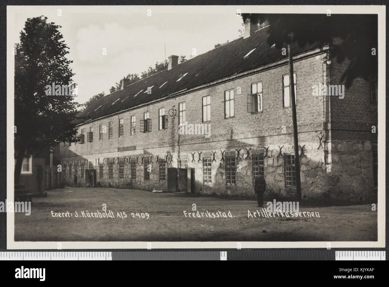 2409. Fredriksstad. Non Artillerikassernen nb digifoto 00070 20140523 bldsa PK13172 Foto Stock