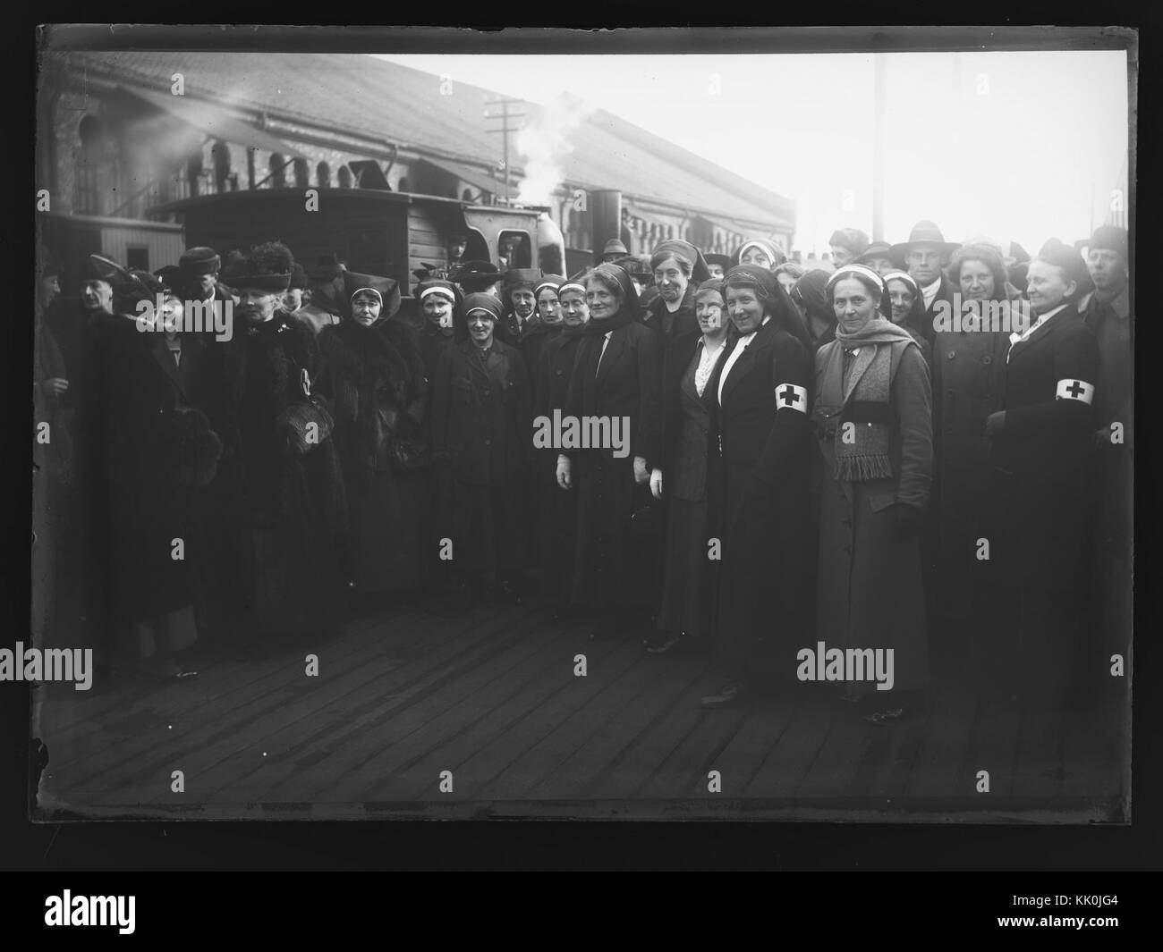 Serbiske sykepleiersker paa hjemreise 1916 n. nb digifoto 00334 20160304 NB NS 08732 nm Foto Stock