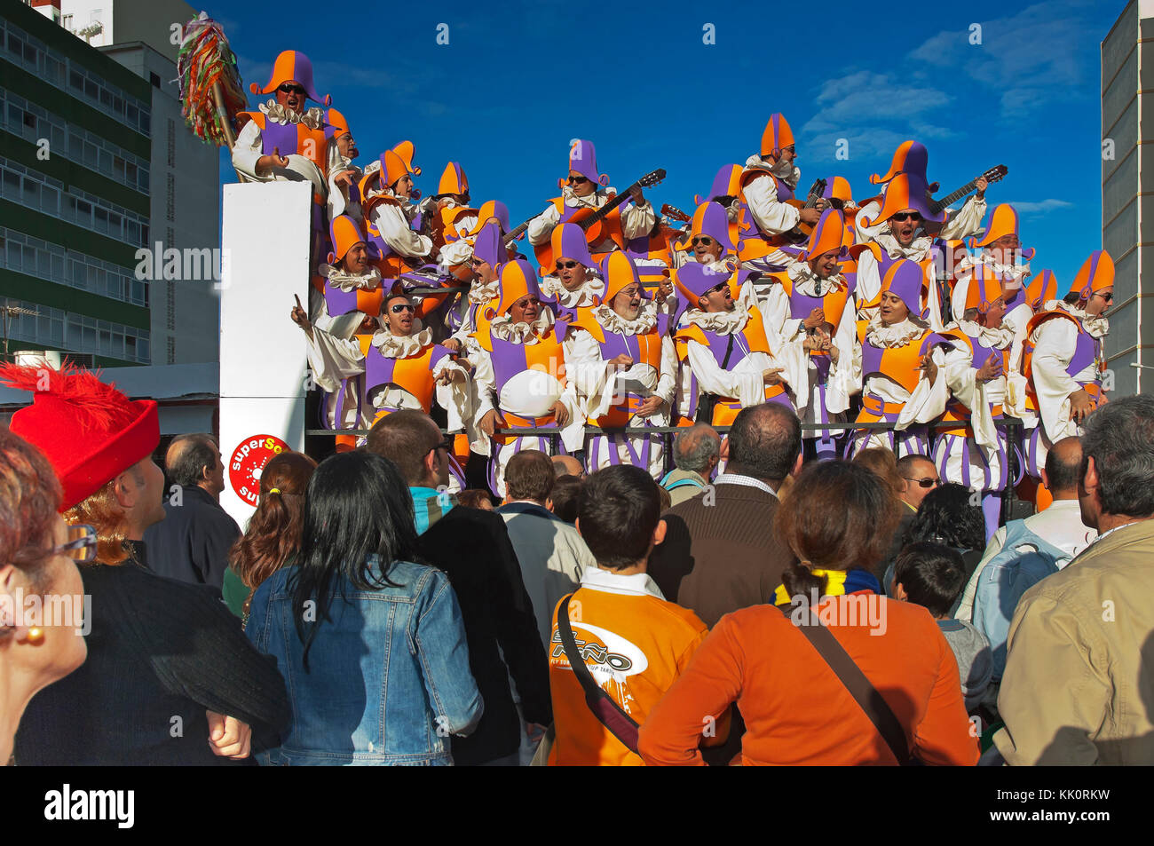 Il carnevale, coro "periquituliqui" - Mostra sulla strada, Cadiz, regione dell'Andalusia, Spagna, Europa Foto Stock