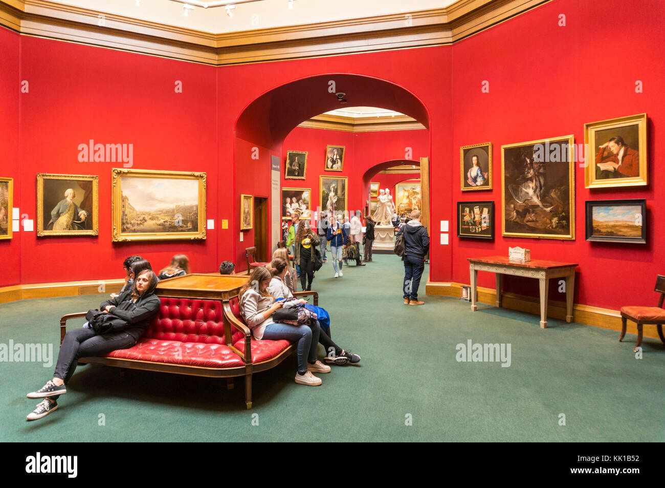 Scottish National Gallery Edimburgo Scozia Edimburgo Scottish National Gallery piano terra gallerie principali il Tumulo Edimburgo Scozia UK GB Europa Foto Stock