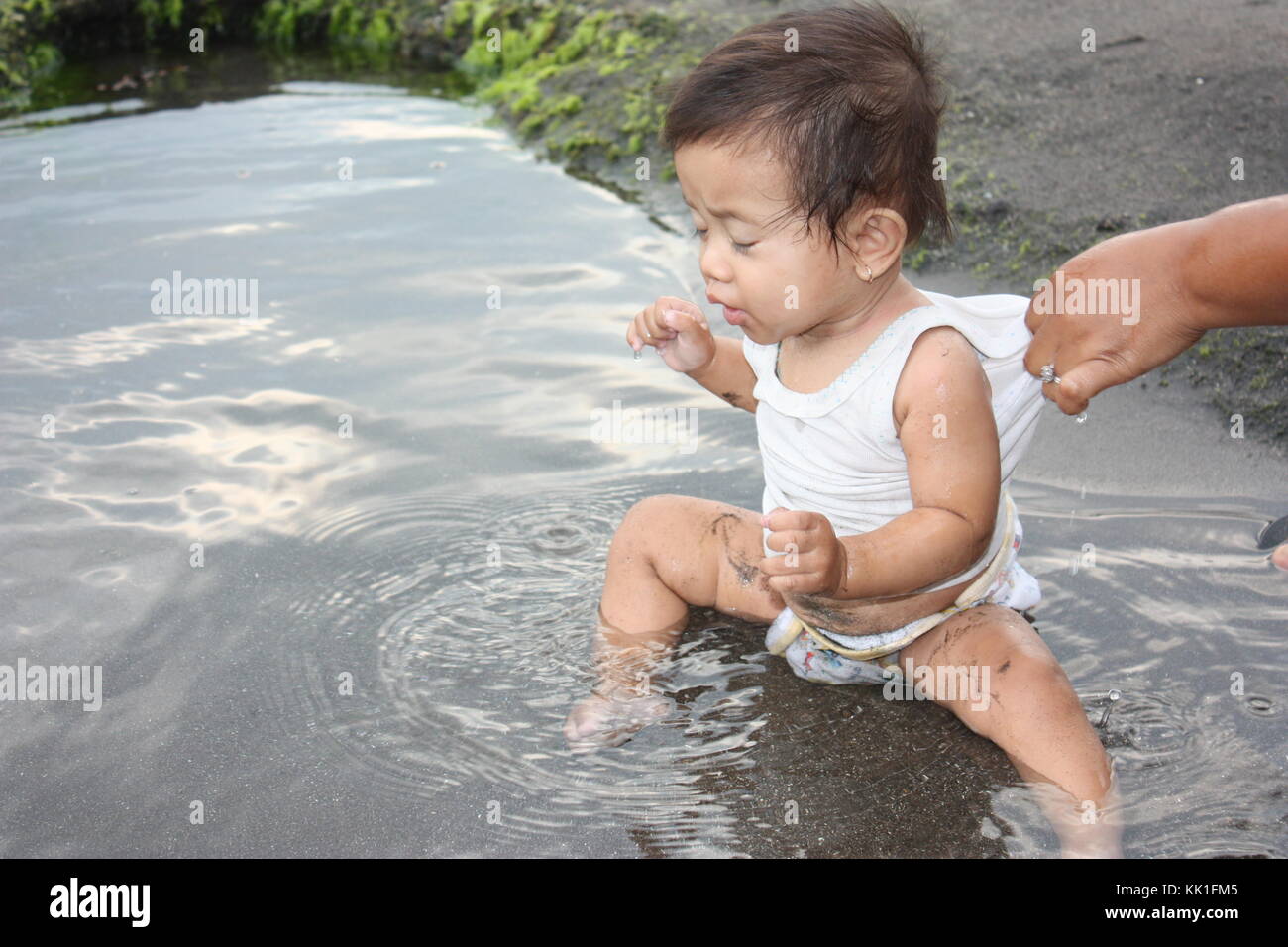 Ballerini tradizionali performing live senza strumenti in ulluwata,bali Foto Stock