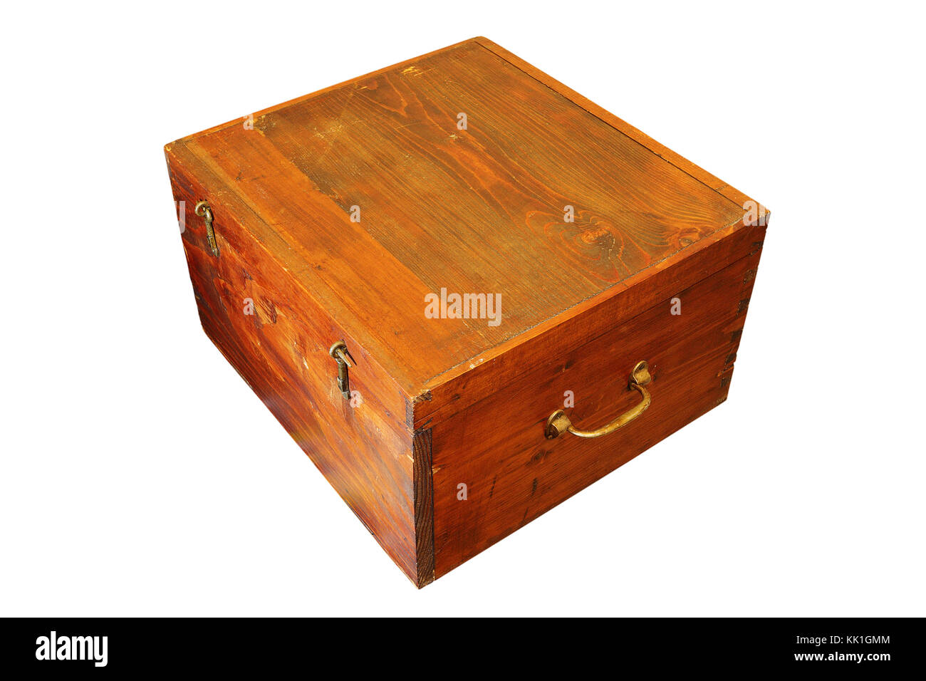 Brown antica cassa di legno isolato su sfondo bianco, vecchio oggetto pronto per il tuo design Foto Stock