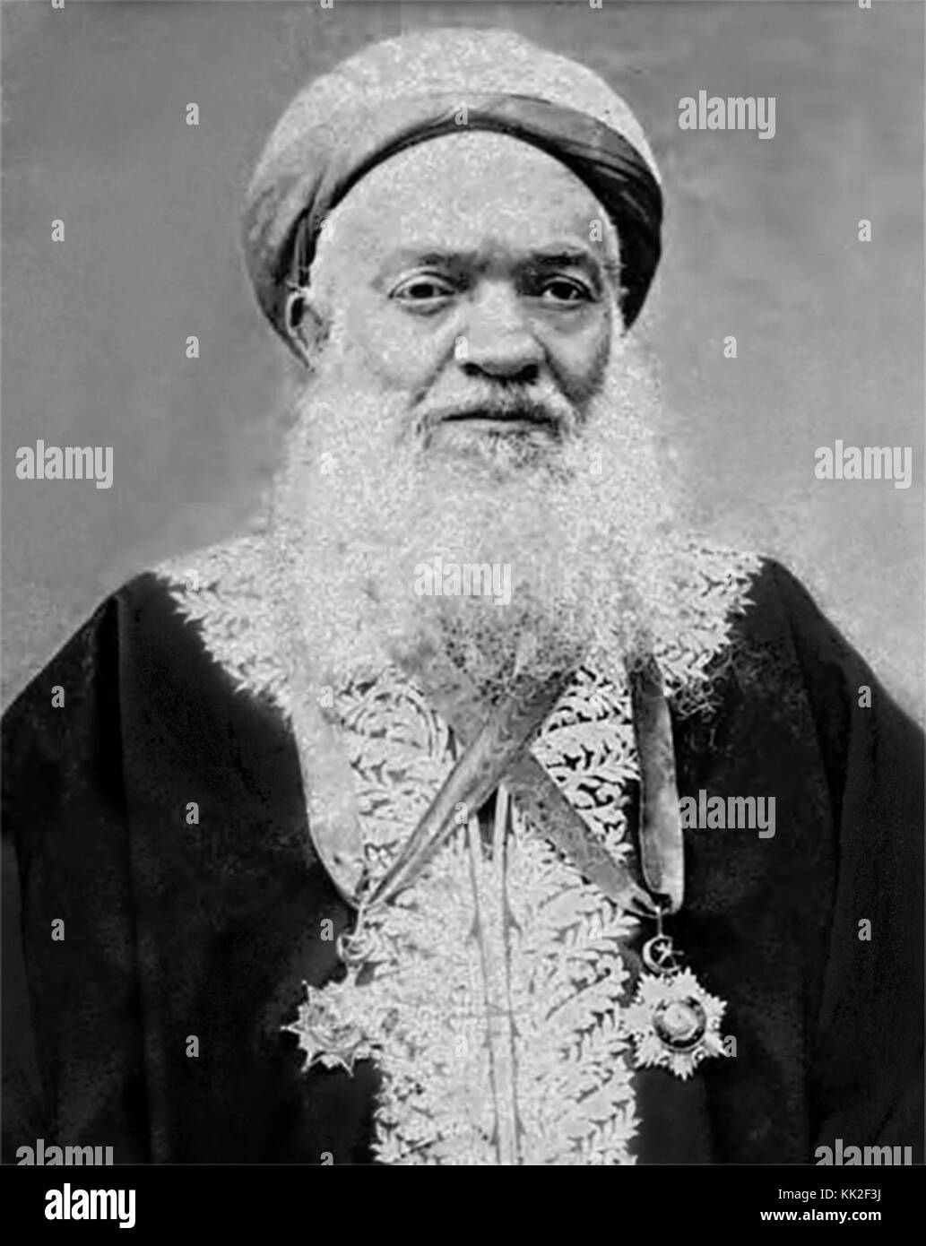 Rabbi Asher Kobo era un noto leader religioso, riconosciuto per i suoi contributi alla legge ebraica e alla borsa di studio. Il suo lavoro nello studio religioso e nella leadership ha lasciato un segno significativo sulla sua comunità. Foto Stock