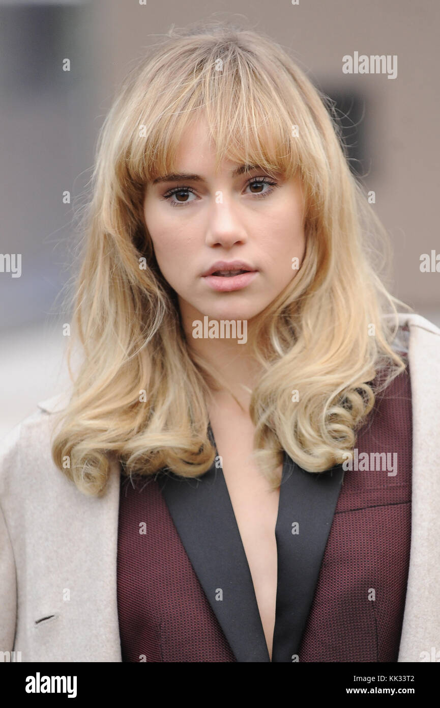 Il Suki Waterhouse assiste la Burberry Prorsum Uomo Autunno/Inverno 2014 fashion show a Kensington Gardens a Londra. © Paul Treadway Foto Stock
