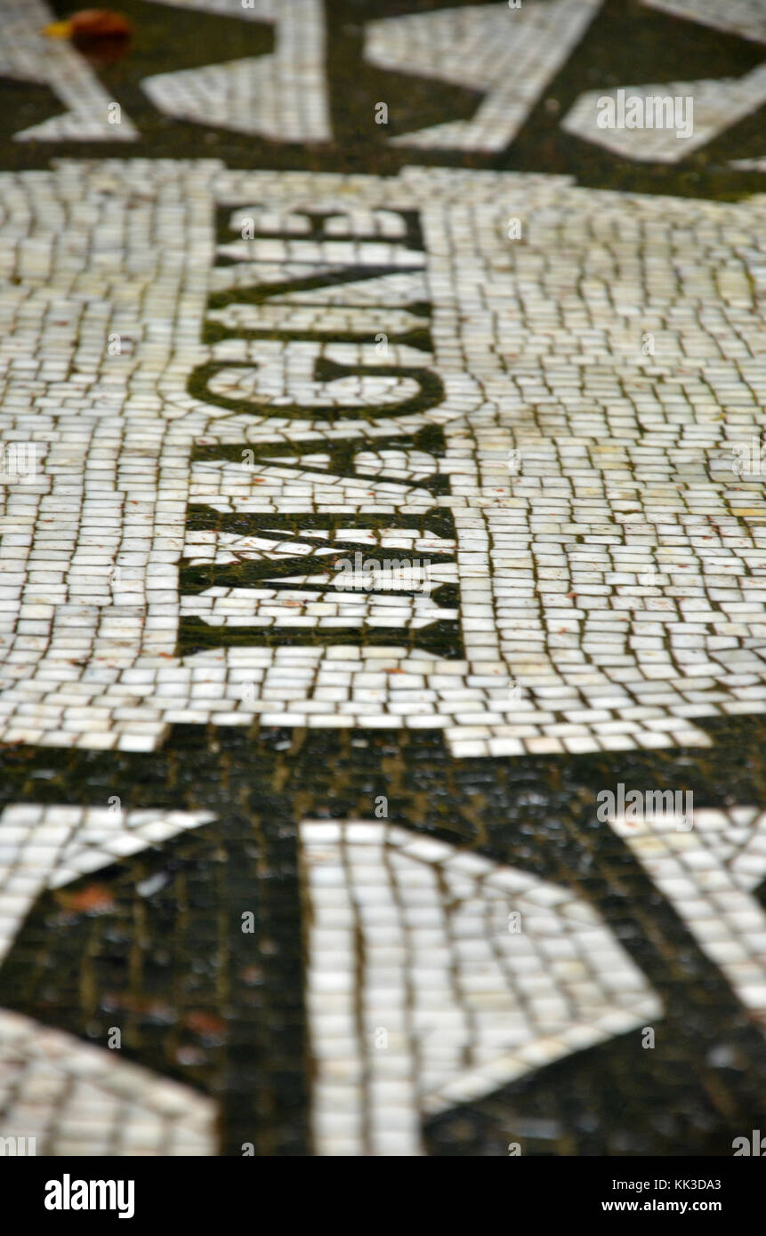 Strawberry Fields memorial a mosaico nel Central Park di New York City Foto Stock