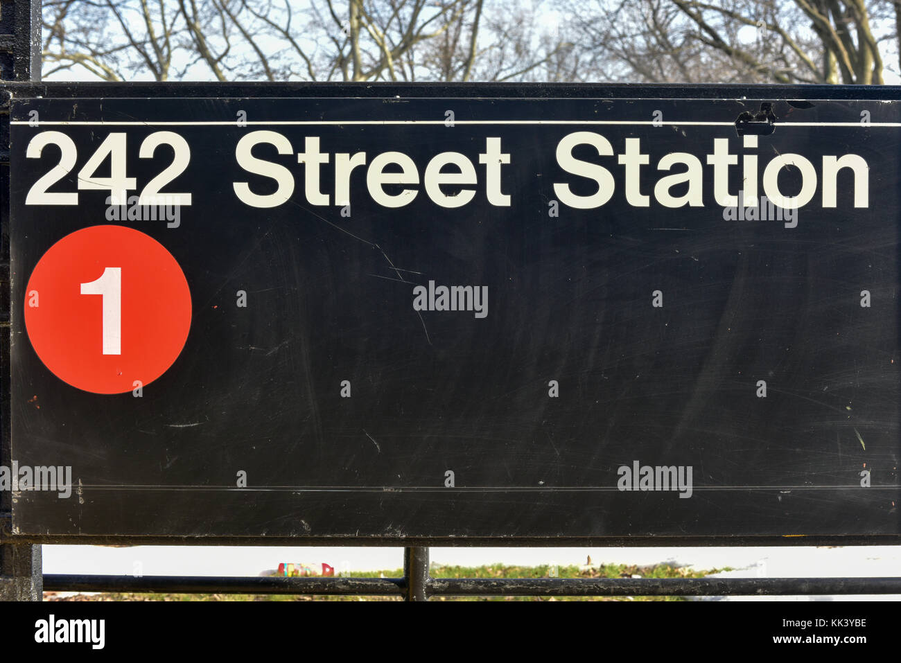 Mta 242 street station Van Cortlandt Park di New York City metropolitana sistema. è il capolinea del 1 la linea ferroviaria nel Bronx. Foto Stock