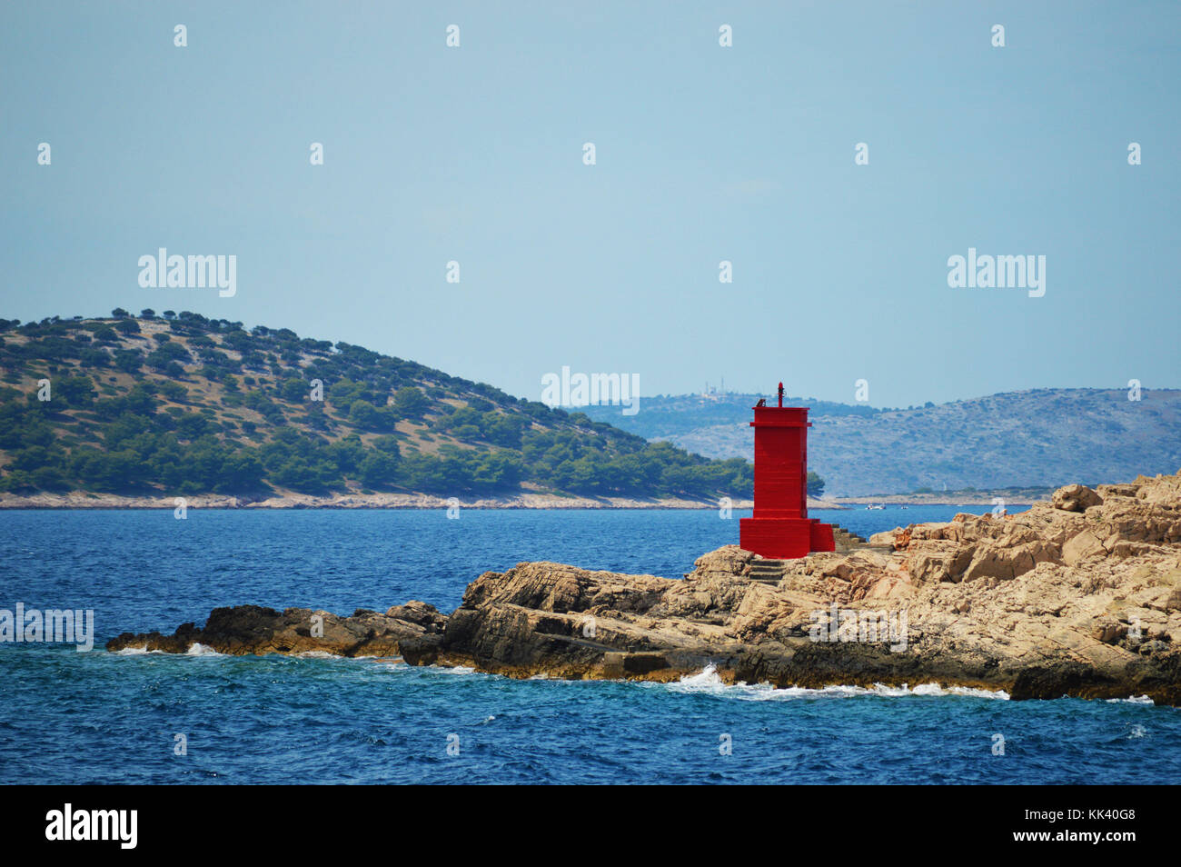 Faro a luce rotante, arcipelago di Sebenico Foto Stock