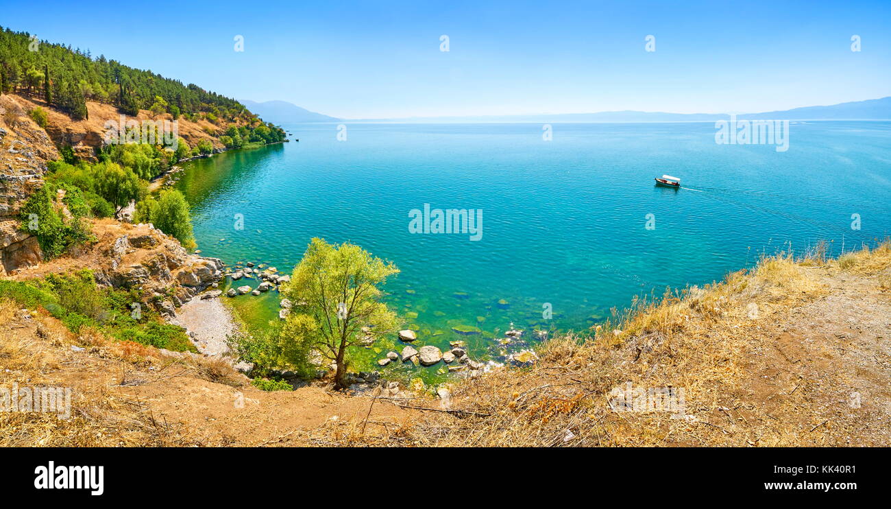 Vista panoramica del lago di Ohrid, Repubblica di Macedonia, Balcani Foto Stock