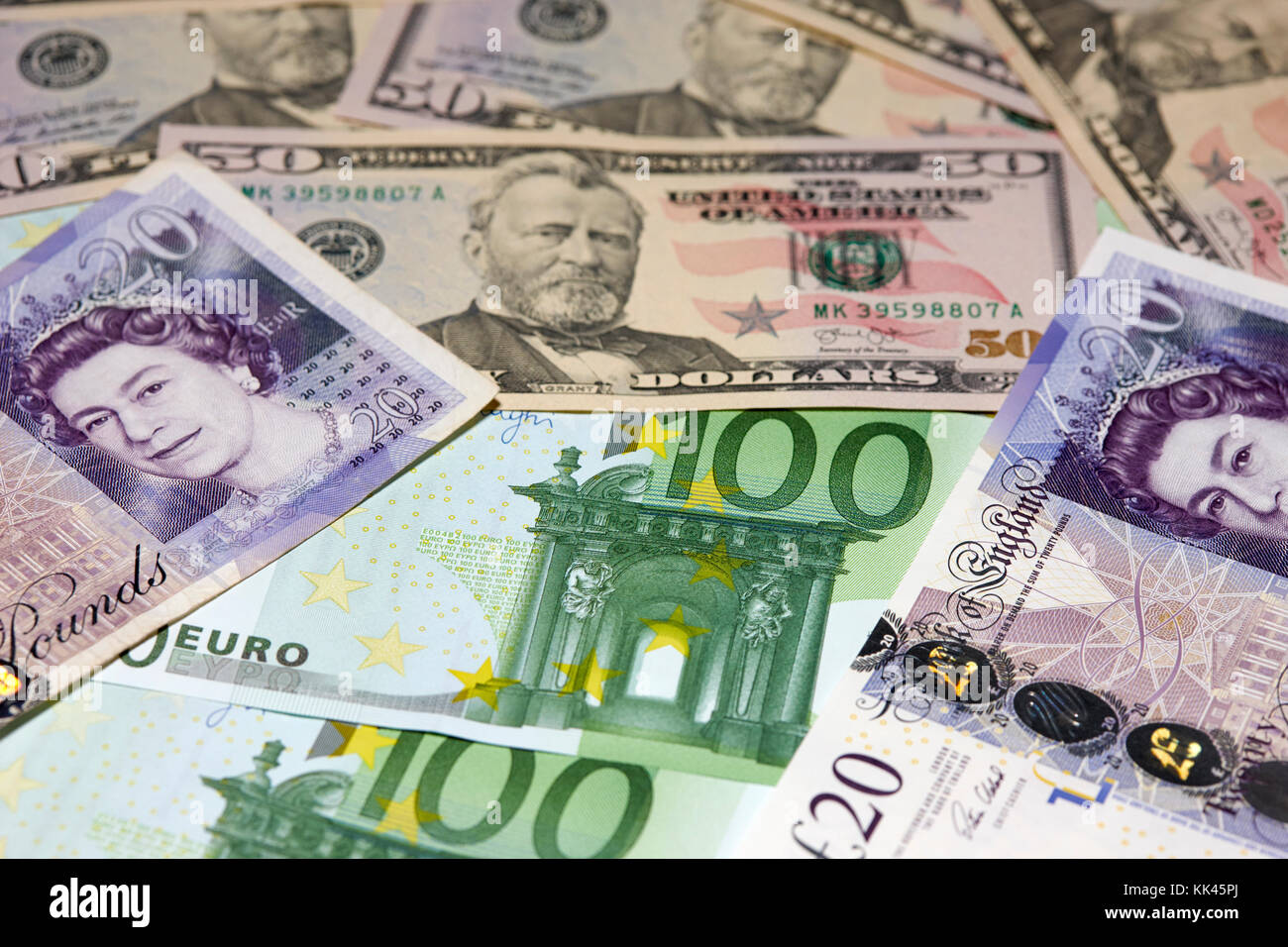 Sterline inglesi Dollari ed Euro note di cassa Foto Stock