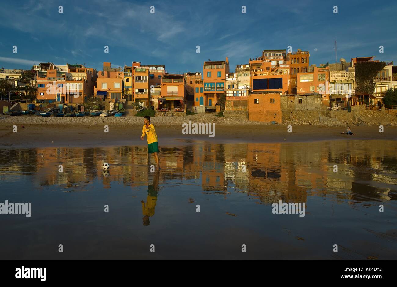 Taghazout. - 06/03/2012 - - Taghazout. - riflessione del Marocco. - Sylvain Leser / le Pictorium Foto Stock