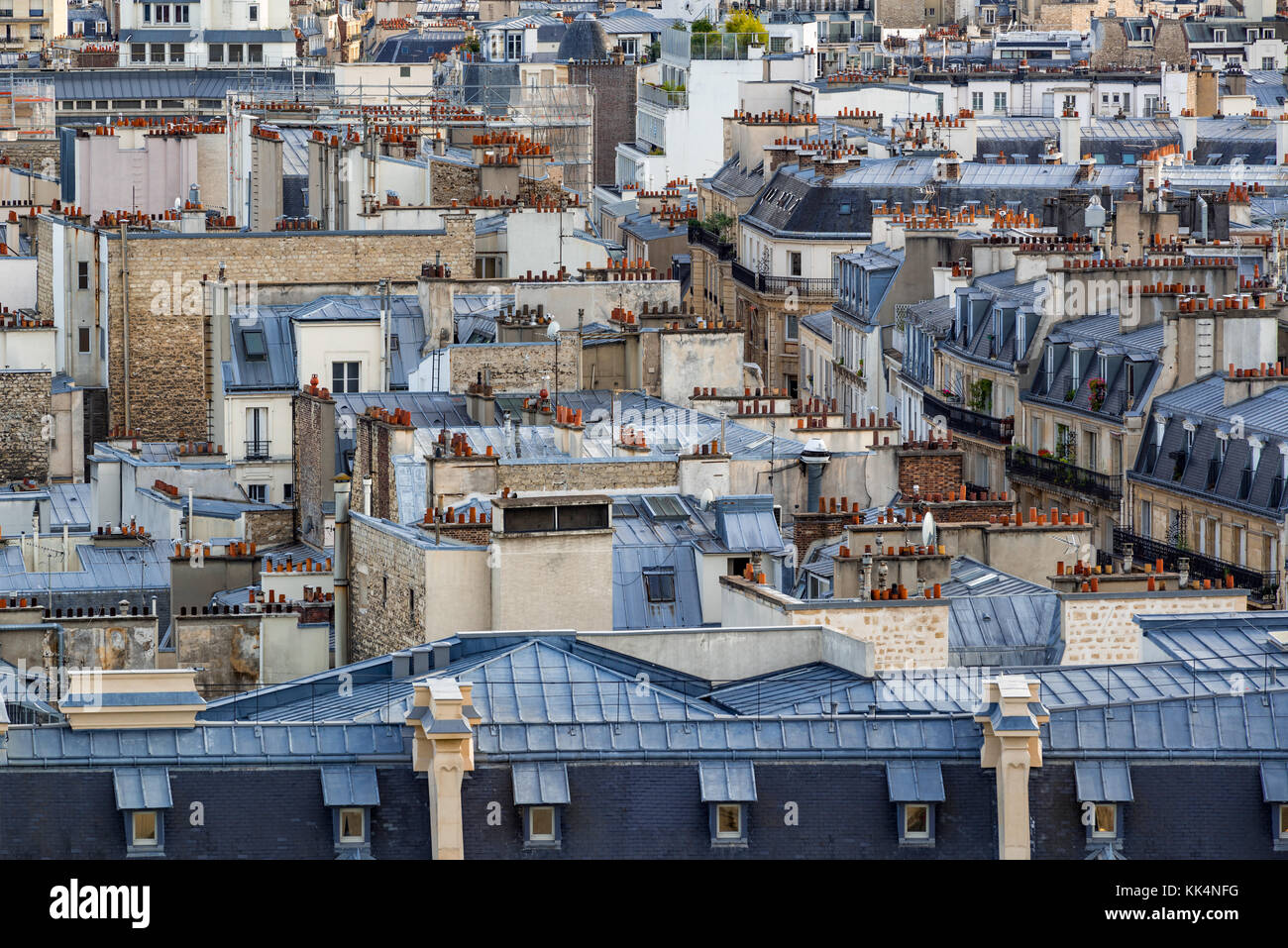 Parigi tetti mansarda. Sedicesimo arrondissement di Parigi, Francia Foto Stock