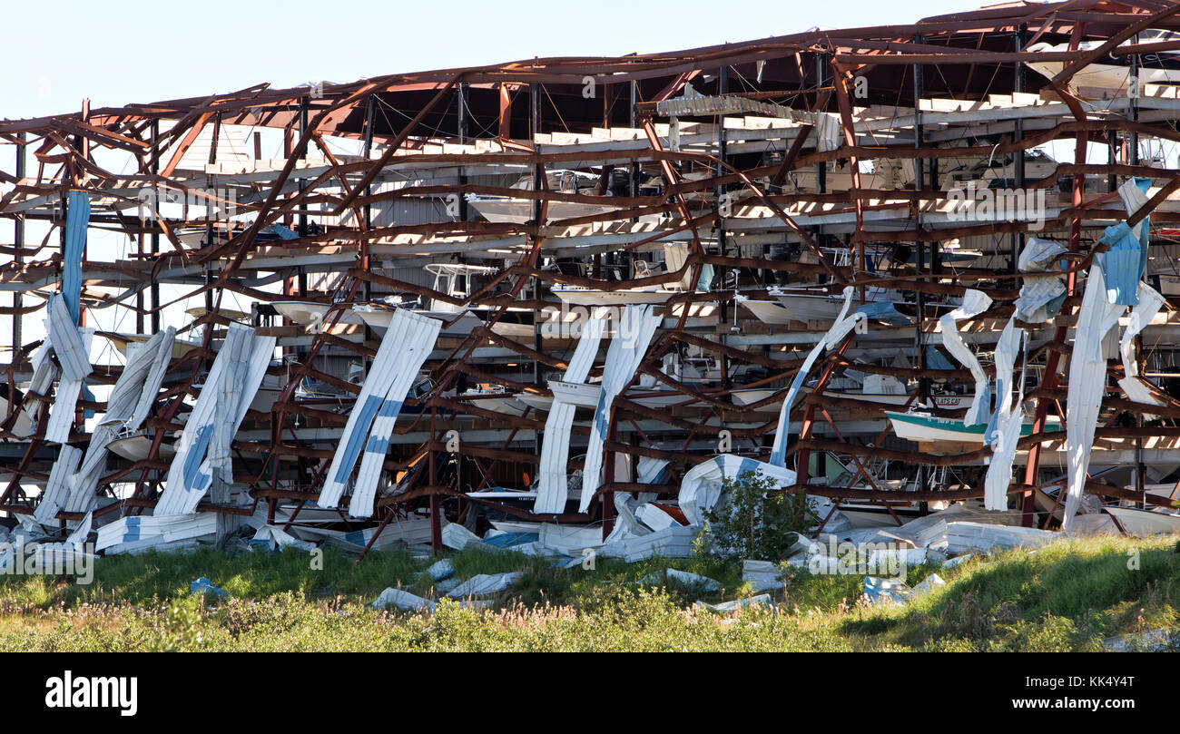 Uragano "Harvey" 2017 danni provocati dalla tempesta, Cove Harbour Marina & pila a secco, Rockport, TX Foto Stock