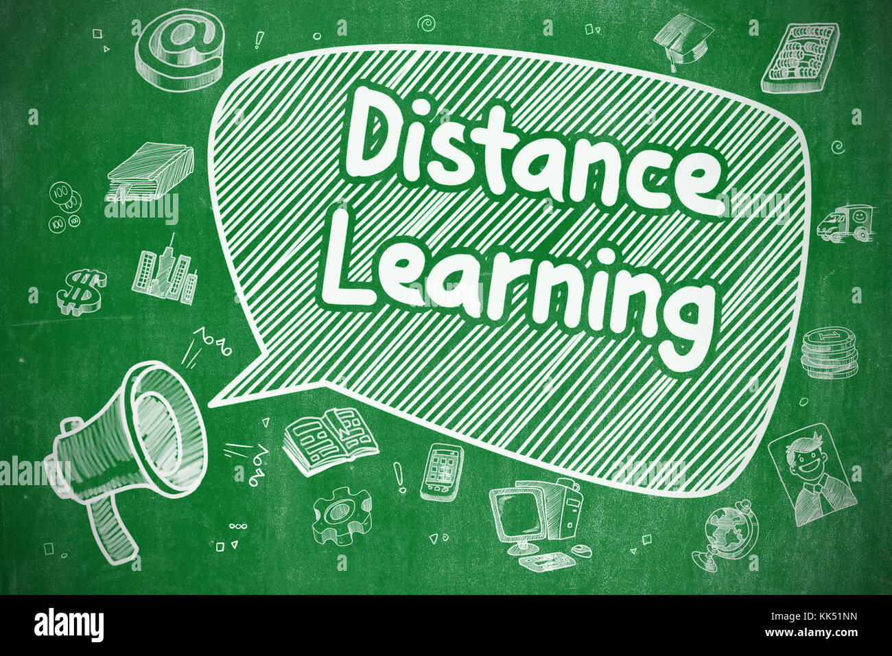 Apprendimento a distanza - doodle illustrazione. Lavagna Verde. Foto Stock