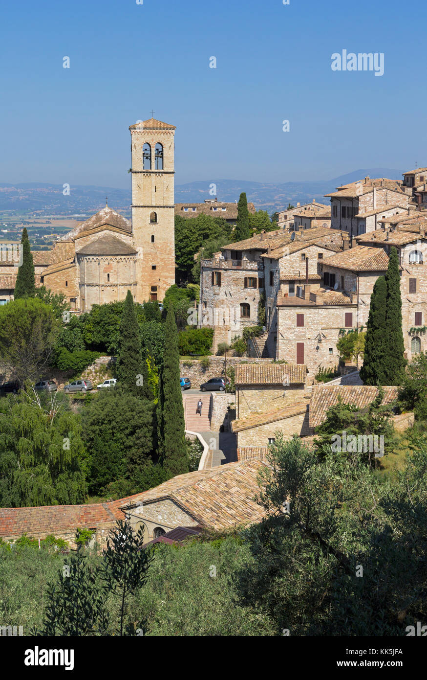 Assisi, la provincia di perugia, umbria, Italia. La chiesa di santa maria maggiore. Foto Stock