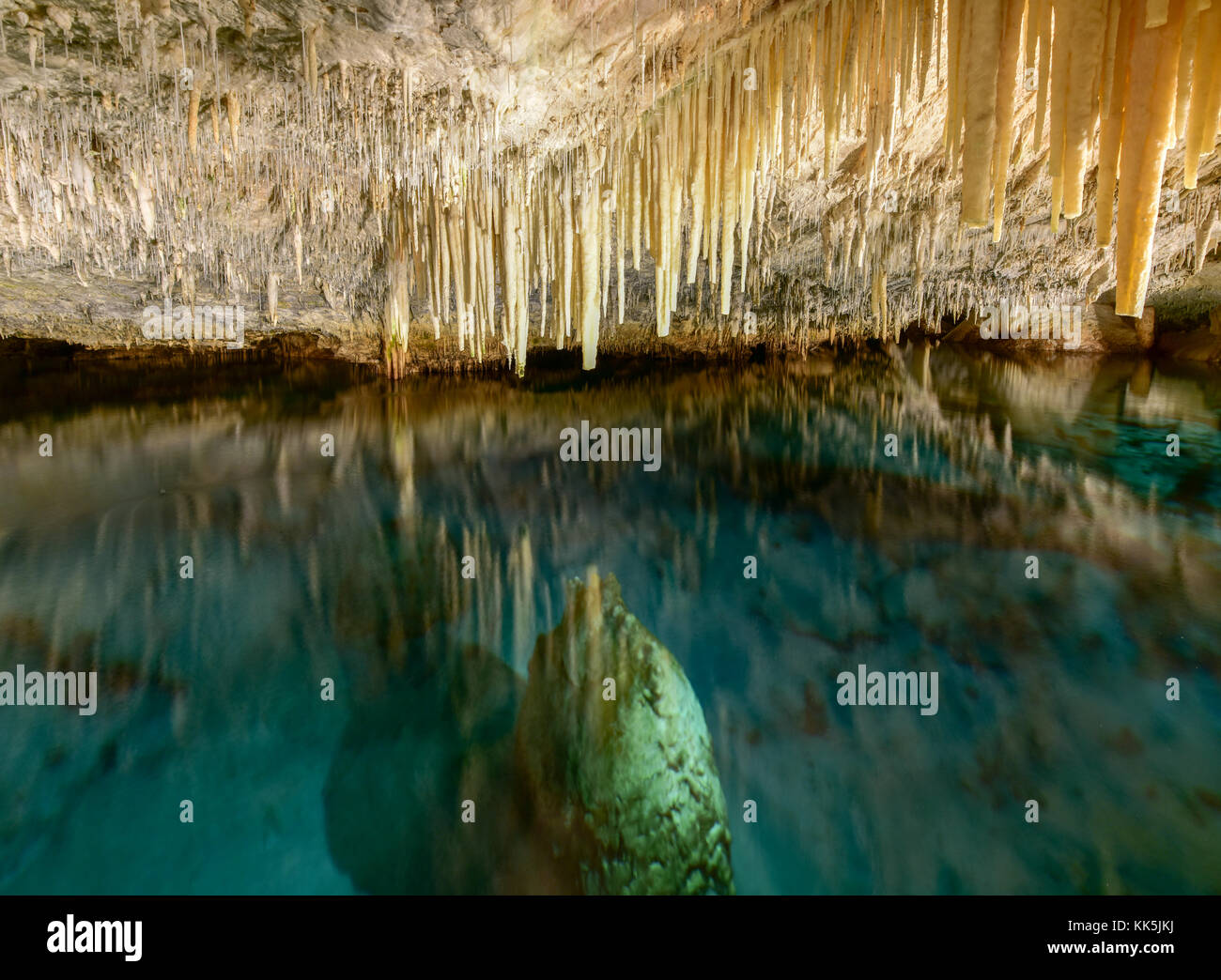 La grotta dei cristalli in bermuda. antro sotterraneo situato nella parrocchia di Hamilton, vicino al Castle Harbour. Foto Stock