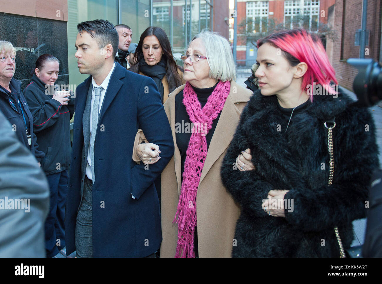 Coronation Street attore Bruno Langley arriva a Manchester dal Tribunale di polizia incaricato di aver molestato sessualmente due donne a Manchester music venue. Foto Stock