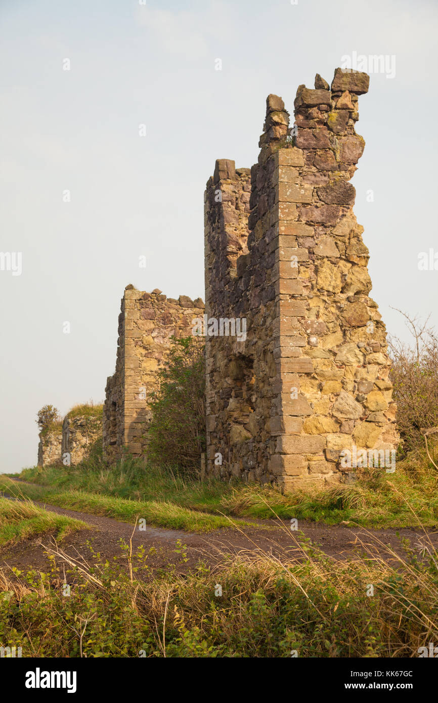 I resti del castello di Barnes vicino Athelstaneford East Lothian, Scozia. Foto Stock