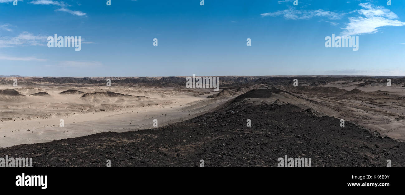 Panorama del paesaggio lunare, o paesaggio lunare nei pressi di Swakopmund, Namibia Foto Stock