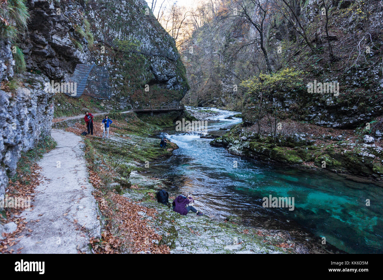 Podhom, Slovenia - 27.10.2017: i fotografi scattano foto a gola gola Foto Stock