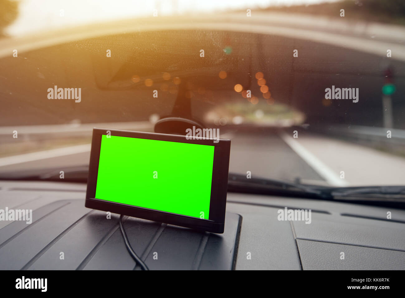 Gps (global positioning system) di navigazione per auto con schermo vuoto come copia di spazio per mock up design Foto Stock