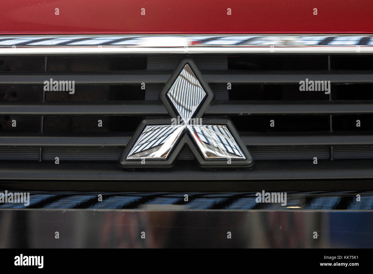 Dettaglio di un'auto Mitsubishi a Belgrado, Serbia. Mitsubishi Corporation è la più grande società commerciale del Giappone Foto Stock