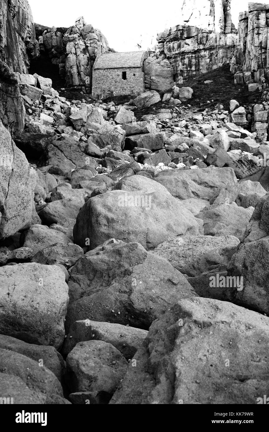 Galles, UK, Regno Unito Street e scene del villaggio con siti storici Foto Stock