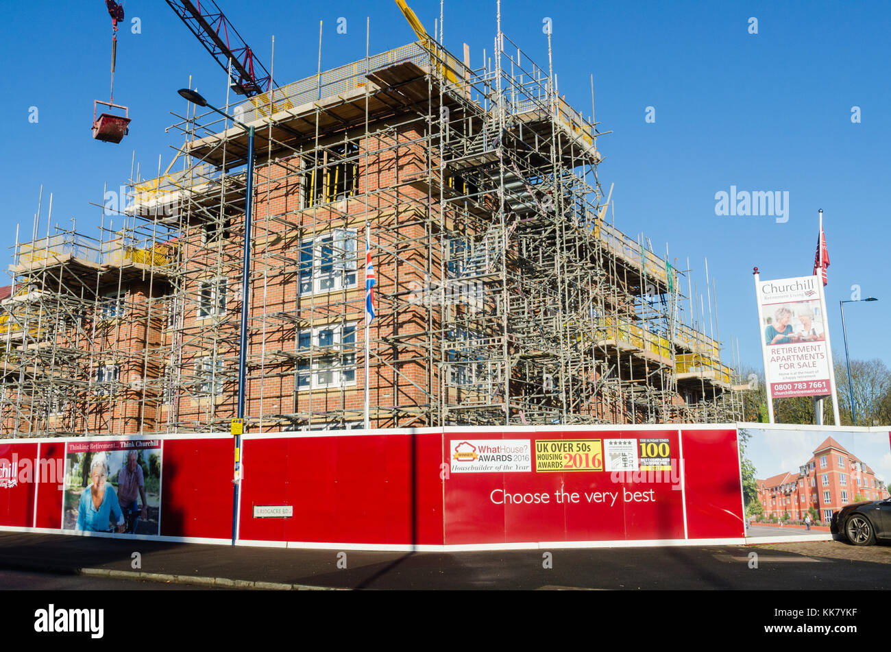 Churchill Pensione Appartamenti in costruzione nell'area Quinton di Birmingham sul sito di un ex public house Foto Stock