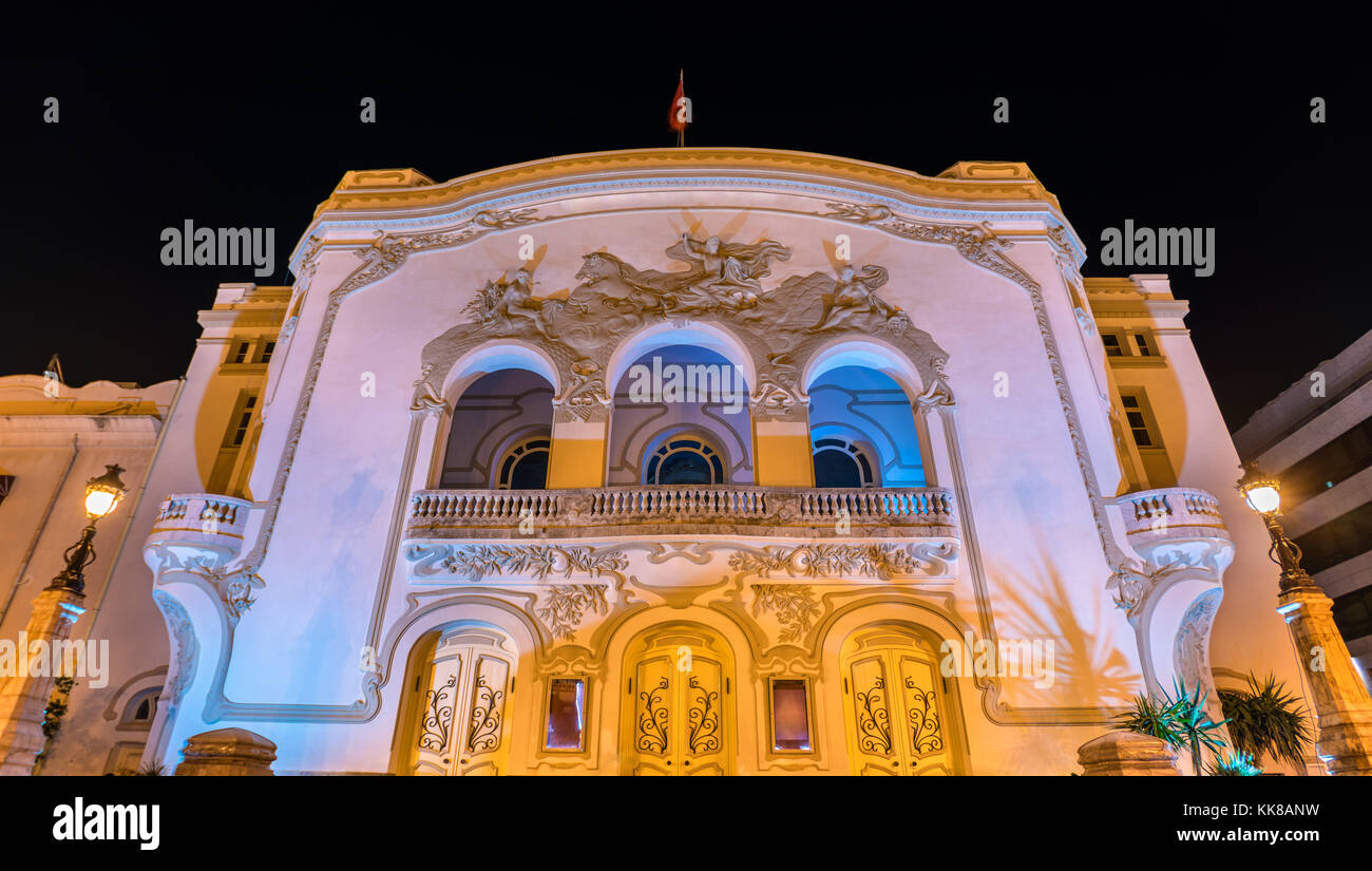 Il teatro municipale di Tunisi di notte. Tunisia Africa del nord Foto Stock