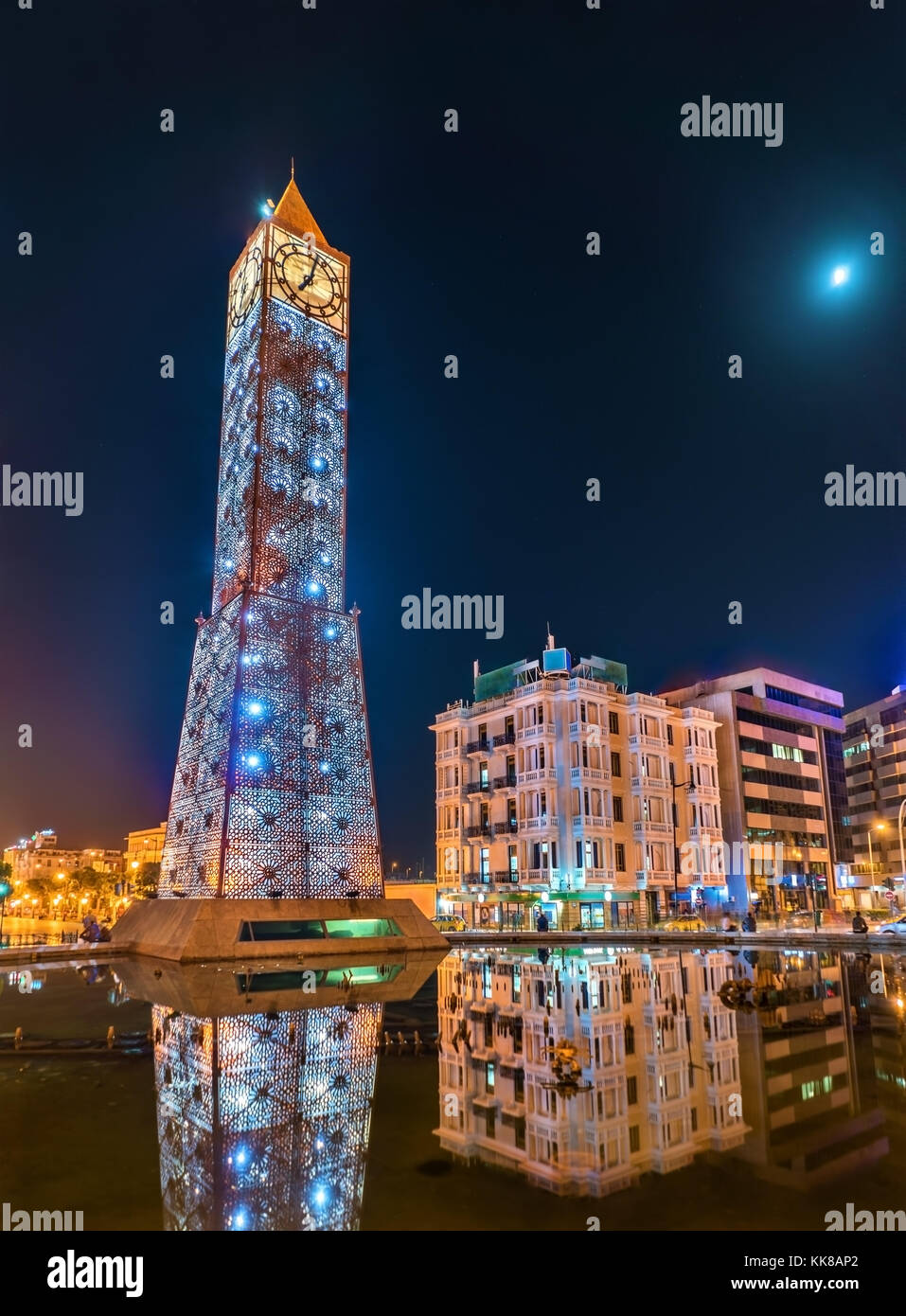 Torre dell'orologio sul quadrato del 11 gennaio 2011 a Tunisi, la capitale della Tunisia Foto Stock