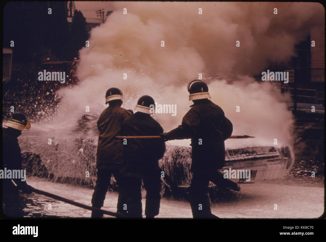 Macchina fuoco dimostrazione da parte dei Vigili del fuoco della stazione di formazione, Oregon. Immagine cortesia archivi nazionali, 1973. Foto Stock