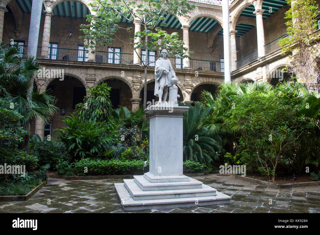 Statua di Cristoforo Colombo, il Museo della Città Museo de la Ciudad, Havana, Cuba Foto Stock