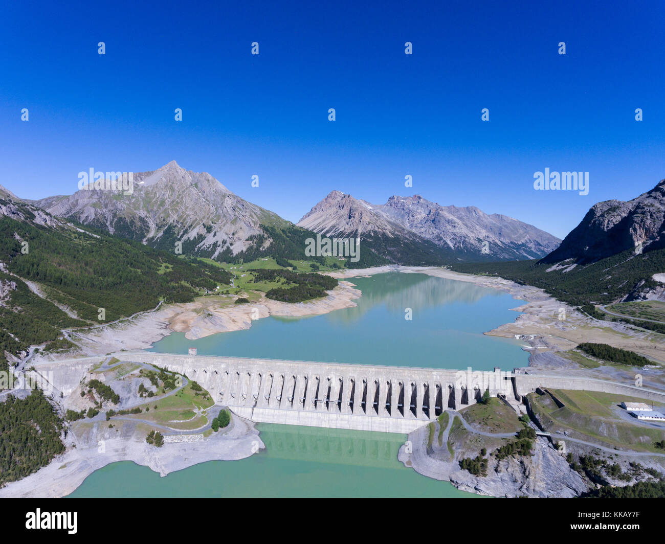 Veduta aerea del lago di Cancano in Valtellina Foto Stock