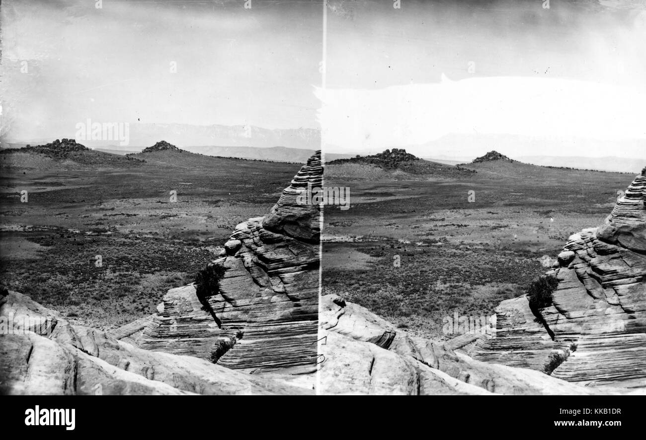 Stereografia del paesaggio a sud di Toquerville e a sud del fiume vergine con la valle del pino montagne in distanza, Washington County, Utah. Immagine cortesia USGS. 1875. Foto Stock
