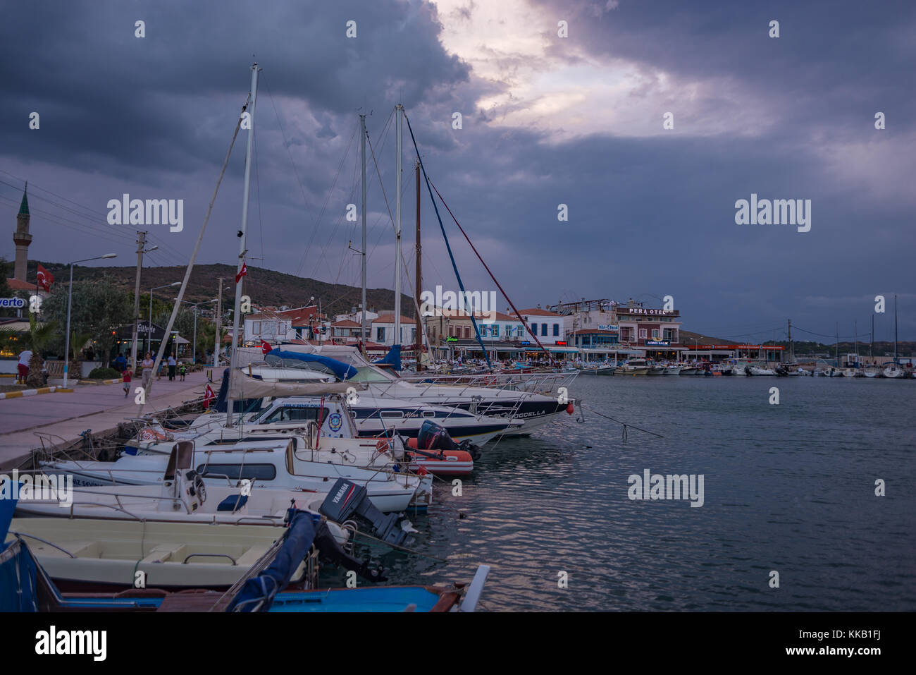 Luglio 27, 2017 - urla, provincia di Izmir, Turchia: vista a iskele di notte Foto Stock