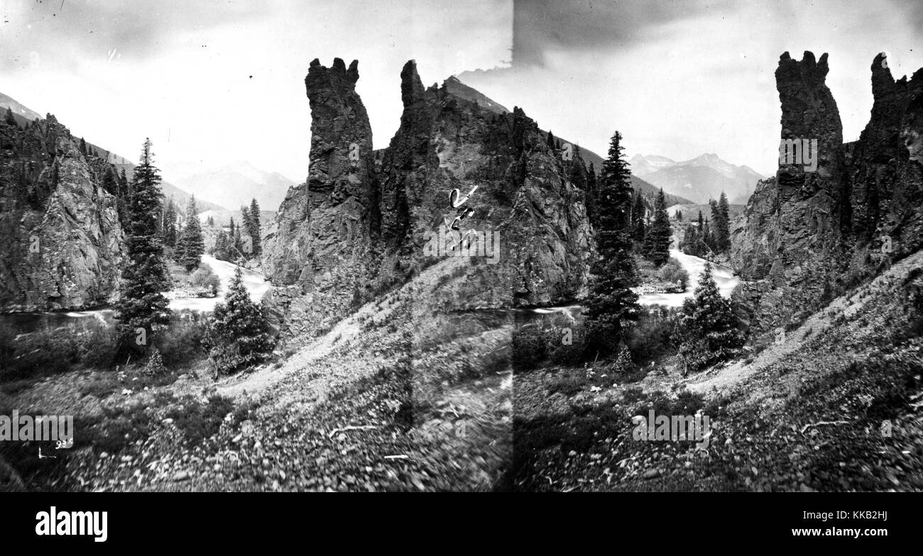 Stereografia del Animas River che scorre attraverso i fornai Park, vicino Arastra Gulch, Colorado. Immagine cortesia USGS. 1875. Foto Stock