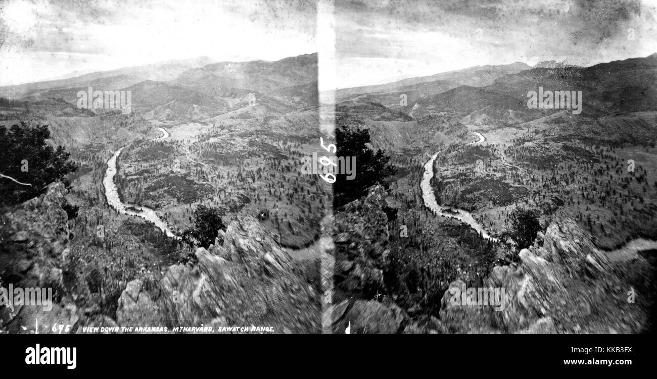 Stereografia del monte di Harvard con una vista verso il basso il fiume Arkansas, Colorado. Immagine cortesia USGS. 1873. Foto Stock