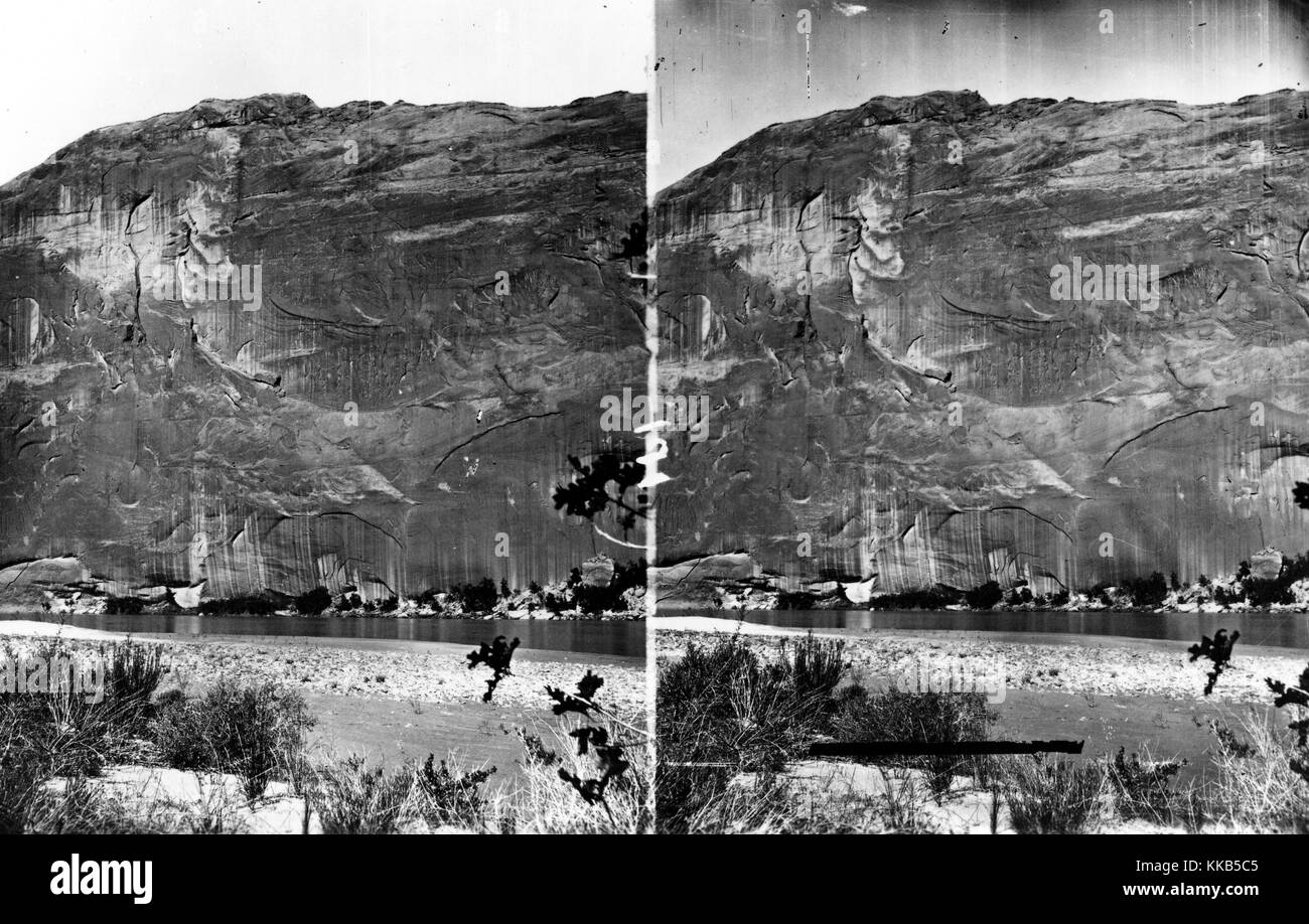Parete massiccia in Glen Canyon del Fiume Colorado. Immagine cortesia USGS. 1872. Foto Stock