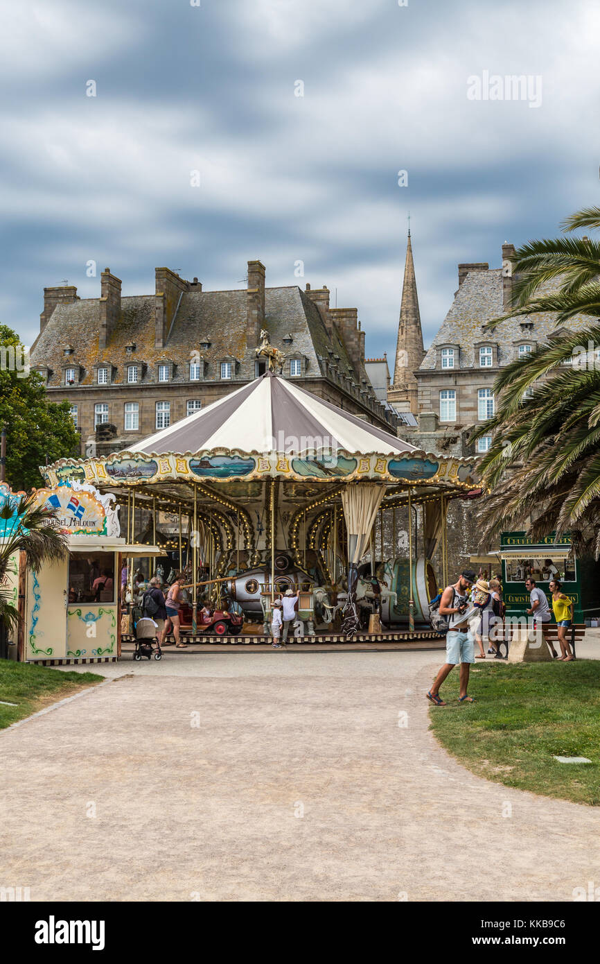 Alle mura cittadine di Saint-Malo, Bretagna, Francia, Europa. Foto Stock
